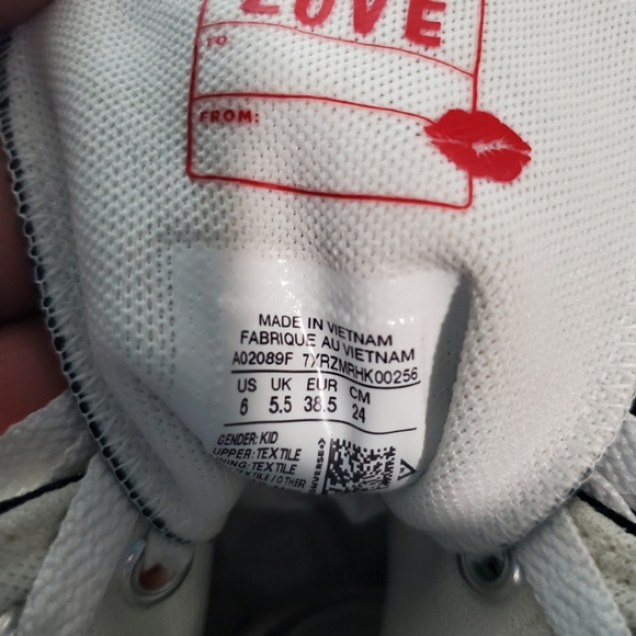 Converse All Star Love Me Shoes High Top - Picture 9 of 9